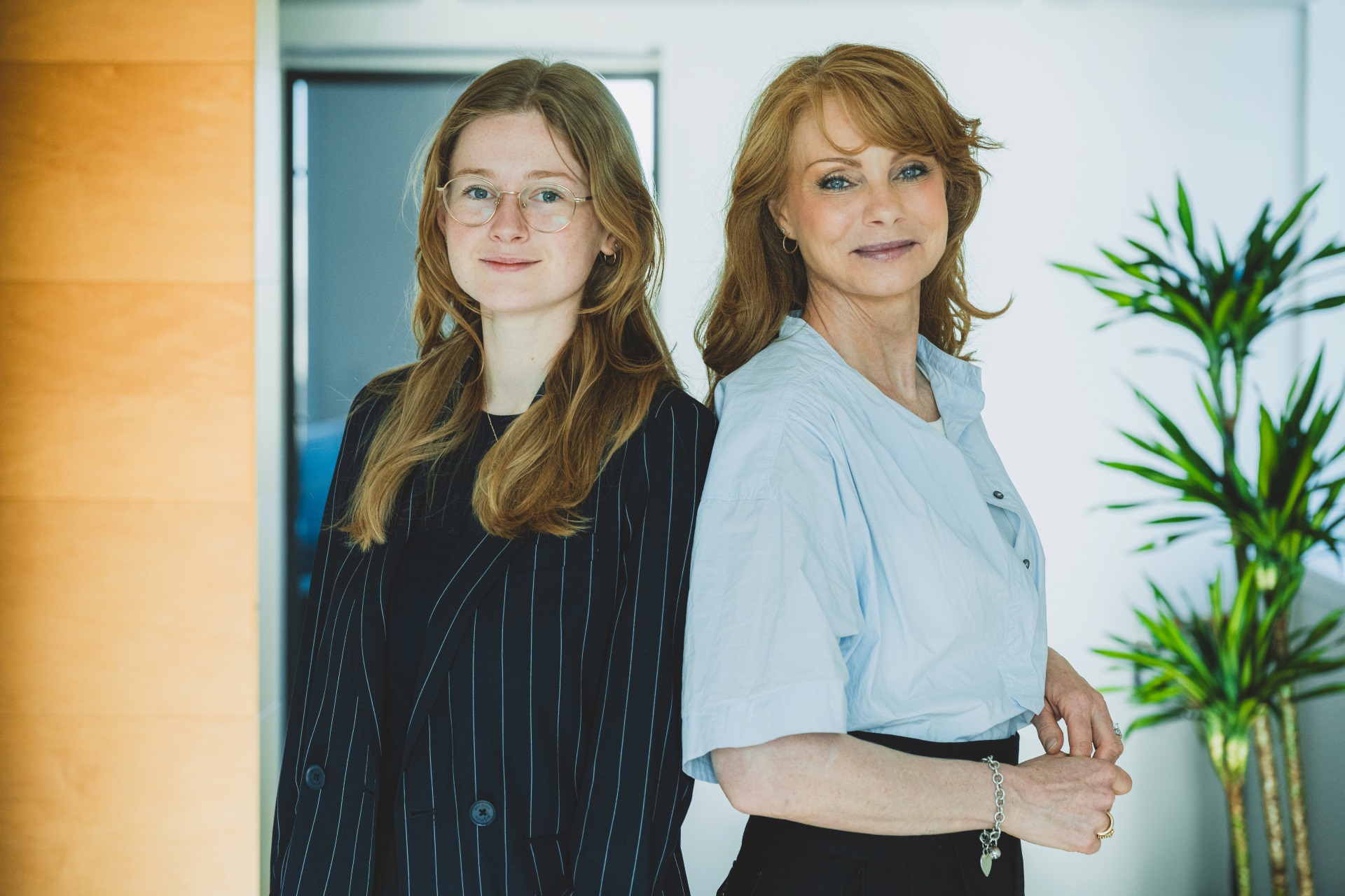 Nadia Gullestrup fra Klimarådet (t.v.) og Bodil Nordestgaard Ismiris, adm. direktør hos Lederne. Foto: Lederne