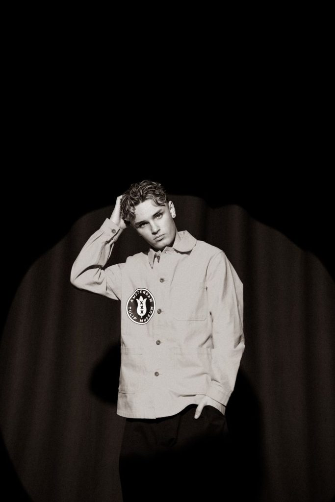JONATHAN annoncerer eksklusiv Danmarkstour i foråret 2027 – ny stærkt single ”alle mine tanker.” ude nu